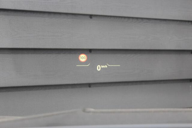 BMW 1-SERIE 118i High Executive - M SPORT - HEAD UP - H&K - PANODAK - CAMERA - CARPLAY -