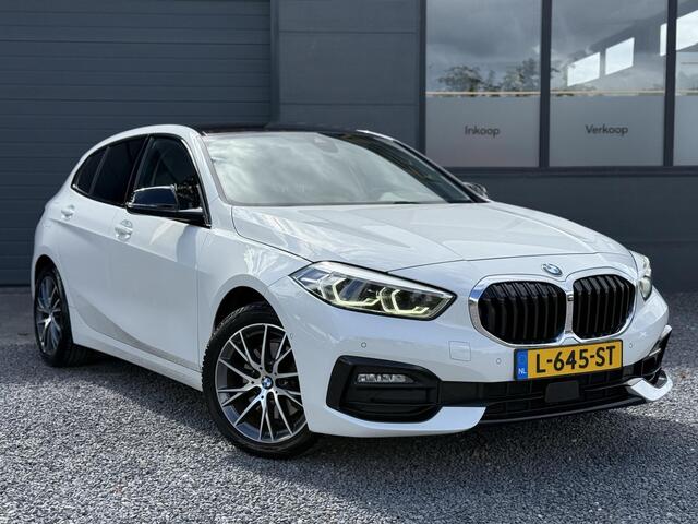 BMW 1-SERIE 118i High Executive 1e Eigenaar,Automaat,Camera,Keyless,Navi,Dealer Onderhouden,141pk,Lm velgen,Pdc V+A,Stoelverwarming,Stuurverwarming,Sportstoelen,Apk tot 07-2026
