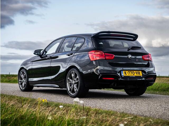 BMW 1-SERIE M135i LCI High Exe. Keyless Camera Stoelver.