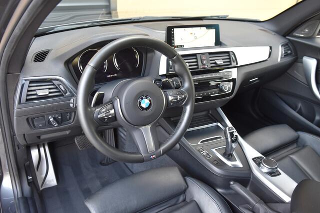 BMW 1-SERIE M140i High Executive * Elektrische stoelen * Harman Kardon * DAB * Leder * Grootlichtassistent *