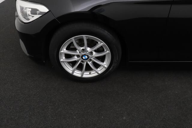 BMW 1-SERIE 118i 136 PK Aut. Sport Navi Climate Trekhaak Park.sens 16'LMV