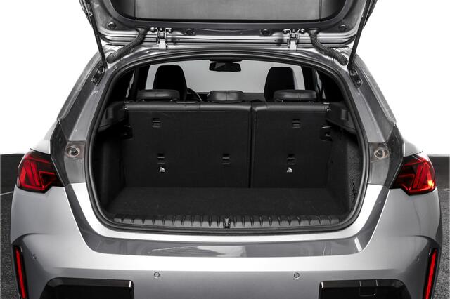 BMW 1-SERIE 120 M Sport - Automaat | Dig. Cockpit | Adapt. Cruise | Stoelverw. | Leder | PDC | Camera | NAV + App. Connect | ECC | DAB | LM 18" | 0975