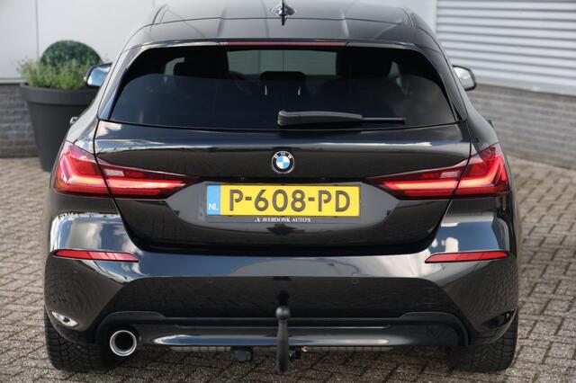 BMW 1-SERIE 118i Executive Sportline Aut. NAP/Trekhaak/Sports/Sfeervl