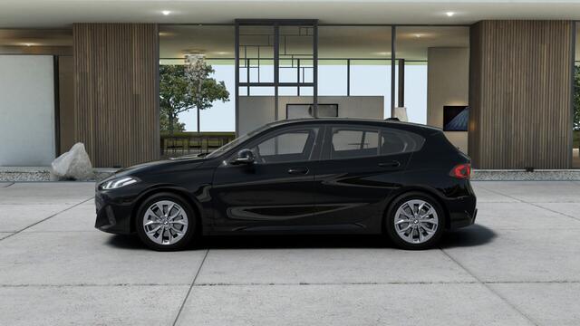 BMW 1-SERIE 120 Automaat / Sportstoelen / Achteruitrijcamera / Parking Assistant / Stoelverwarming