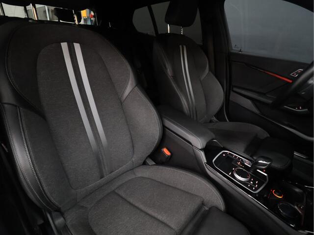 BMW 1-SERIE 118i Sport Line [APPLE CARPLAY, ANDROID, CAMERA, HALF LEDER, HiFi SOUNDSYSTEM, CRUISE, PDC V+A, CLIMATE, NIEUWSTAAT]