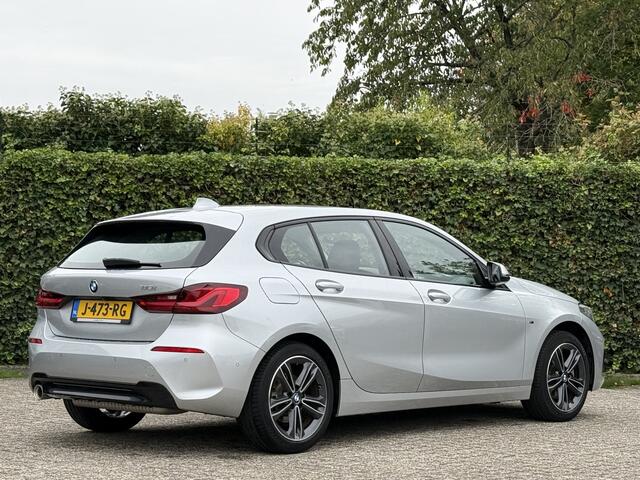 BMW 1-SERIE 118i Exe | Trekhaak | Camera | 2jr garantie | Sportline