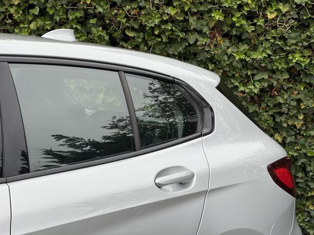 BMW 1-SERIE 118i Exe | Trekhaak | Camera | 2jr garantie | Sportline