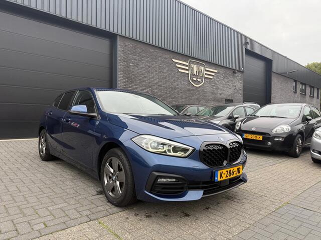 BMW 1-SERIE 116i Executive Edition | 1E EIGENAAR | 12MND GARANTIE | AUTOMAAT | DAB | NAVI | LED | CARPLAY | DAB |