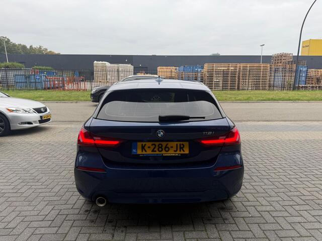 BMW 1-SERIE 116i Executive Edition | 1E EIGENAAR | 12MND GARANTIE | AUTOMAAT | DAB | NAVI | LED | CARPLAY | DAB |