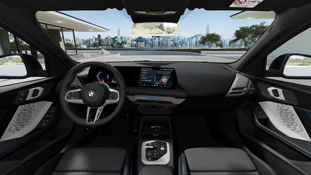 BMW 1-SERIE 120 M Sport Automaat / Sportstoelen / Achteruitrijcamera / M Adaptief onderstel / Comfort Access / Adaptieve LED / Stoelverwarming
