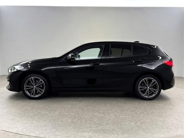 BMW 1-SERIE 118i Executive Edition | Sfeerverl. | Virtual | Cruise | Carplay | Parkeersens. | NAP