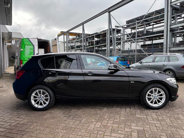 BMW 1-SERIE 118I EXECUTIVE