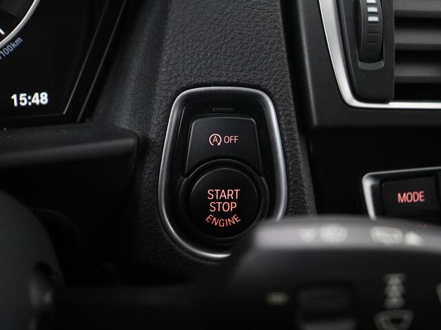 BMW 1-SERIE 118i Executive | Sportstoelen | Harman/Kardon | Navigatie | Full LED | Climate control | Parkeerhulp | Cruise control