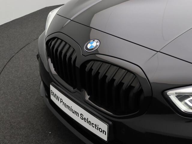 BMW 1-SERIE 5-deurs 118i Executive | M Sportpakket | Audio Media Pack | Parking Pack | Safety Pack | Panoramadak | Active Cruise Control | DAB | HiFi | 18''