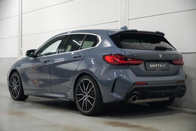 BMW 1-SERIE M135i xDrive Harman Kardon | Head Up | Elektr. Stoelen | Stuurverwarming