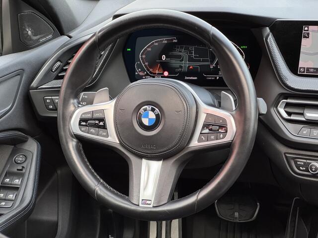 BMW 1-SERIE 120i M-Sport M-Performance Pano H&K Sfeerv.