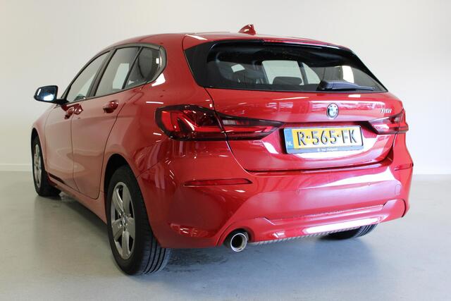 BMW 1-SERIE 118i Business Edition | NL-AUTO+N.A.P! | LED | CLIMA | CRUISE | PDC | LMV | NAVIGATIE | DAB | CARPLAY |