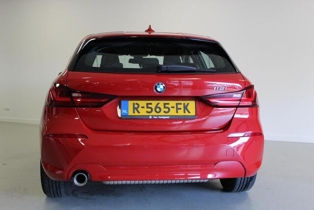 BMW 1-SERIE 118i Business Edition | NL-AUTO+N.A.P! | LED | CLIMA | CRUISE | PDC | LMV | NAVIGATIE | DAB | CARPLAY |