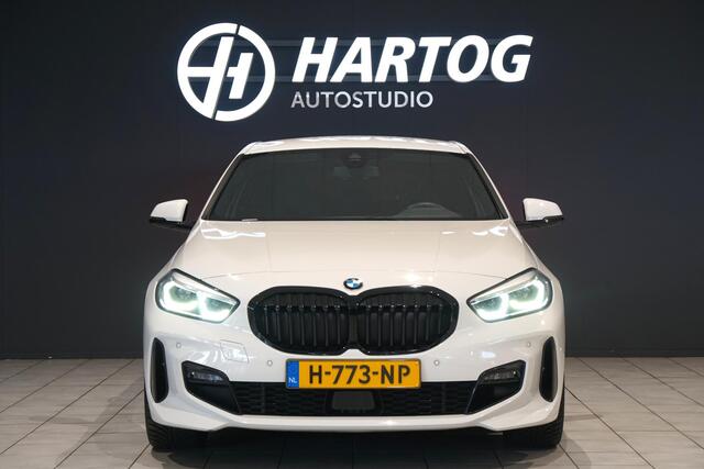 BMW 1-SERIE 118i M-Sport Plus + KUIPSTOELEN / CAMERA / SFEERVERLICHTING