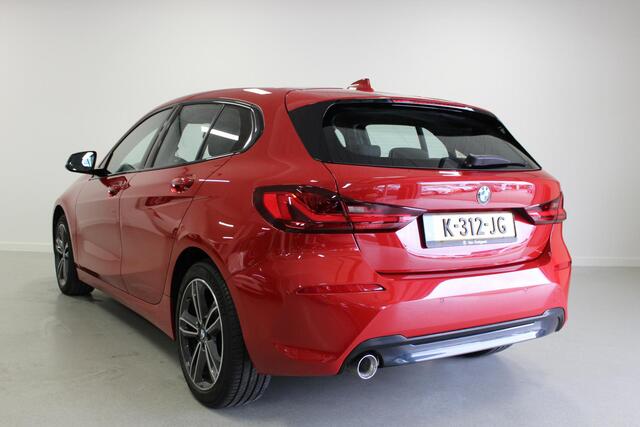 BMW 1-SERIE 116d Executive Edition | NL-AUTO+N.A.P! | NAVIGATIE | 17'LMV | CARPLAY | CLIMA | SFEER | CRUISE | LED |