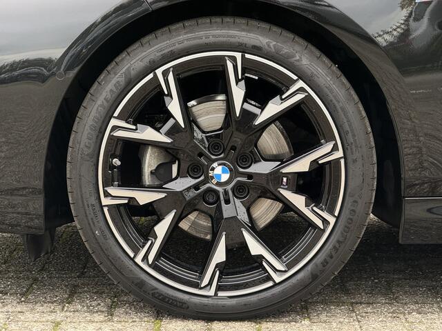 BMW 1-SERIE 120 | M-Sport | 19'' | Elek. Stoelverst. | Head-Up | Comfort Access