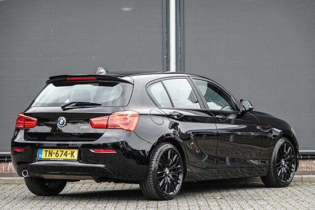 BMW 1-SERIE 118i 136Pk Aut. | High Executive | LED | PDC | Leder | 18''
