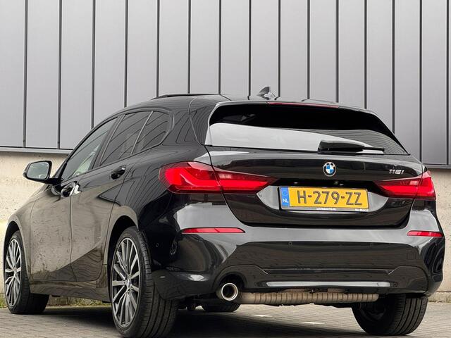 BMW 1-SERIE 118i 140PK Aut. High Exe. Pano Camera Trekhaak