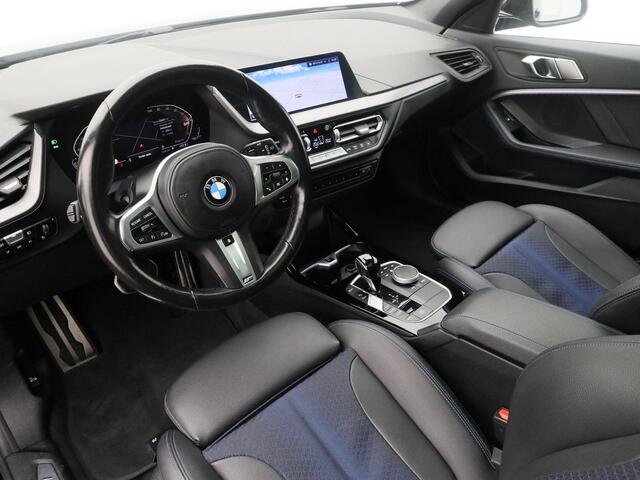 BMW 1-SERIE 118i M-Sport | PANO | CAMERA | STOEL- EN STUURVERW.
