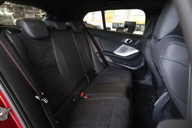 BMW 1-SERIE 120 M Sportpakket Pro | Premium Pack | Comfort Access | Fire Rot Metallic