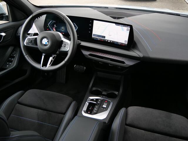 BMW 1-SERIE 116 automaat 123pk M Sportpakket Pro Stoelverwarming / Camera / Keyless entry