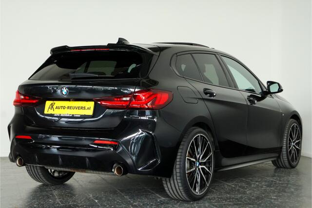 BMW 1-SERIE 120i M-Sport / Opendak / Kuipstoel / LED / Cam / CarPlay