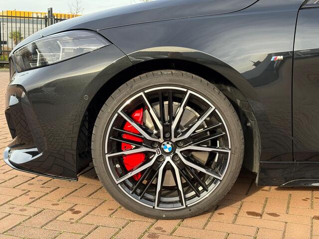BMW 1-SERIE M135i xDrive