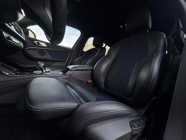 BMW 1-SERIE 118i 140PK Automaat M-Sport Shadow Stoelverwarming