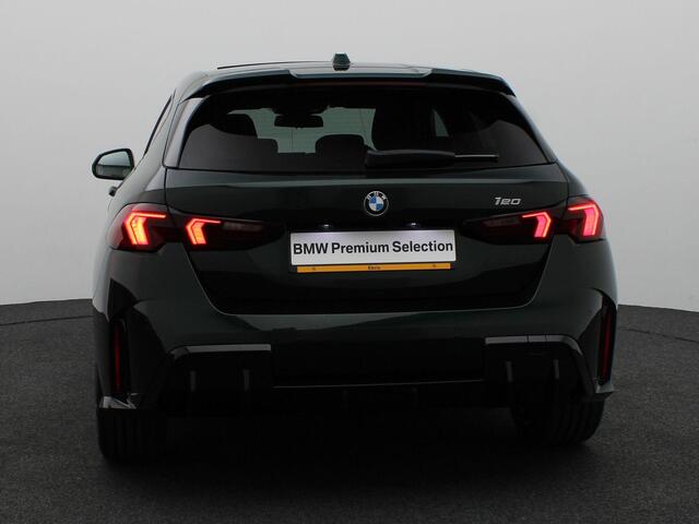 BMW 1-SERIE Sserie 120 M Sportpakket Pro | Premium Pack | Stuurwielrand Verwarmd | M Adaptief onderstel | Panoramadak | Driving Assistant | DAB | Harman Kardon | 19''