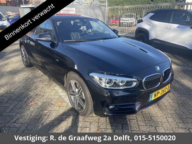 BMW 1-SERIE 118d High Executive | Leer | Stoelverwarming | Navigatie