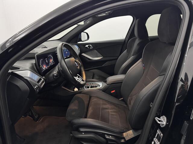 BMW 1-SERIE 120 M Sport Half leder, 360 Camera, Navi, Keyless start, Head-up display, Cruise control adaptief, 3 jaar garantie