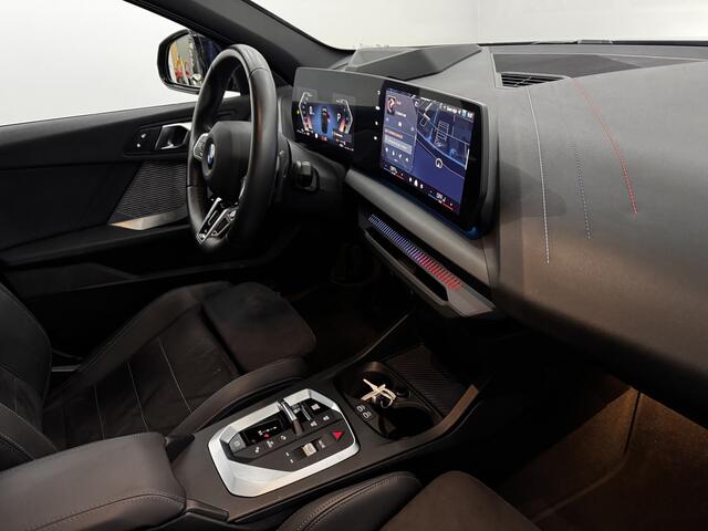 BMW 1-SERIE 120 M Sport Half leder, 360 Camera, Navi, Keyless start, Head-up display, Cruise control adaptief, 3 jaar garantie