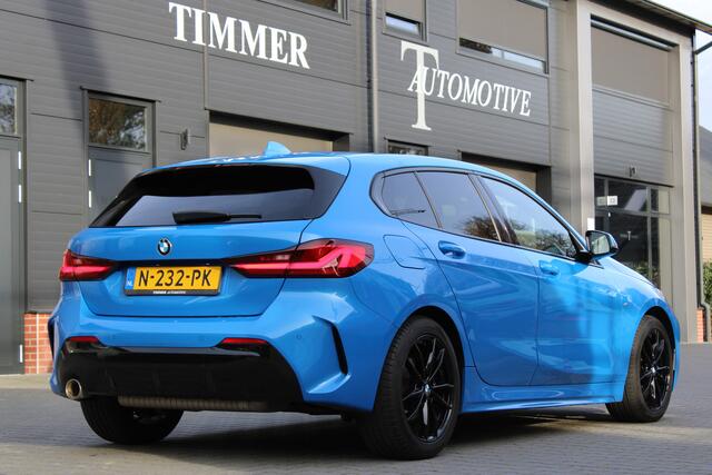 BMW 1-SERIE 118i High Executive M Sport 17 inch - Hooglans zwarte delen - Goed onderhouden