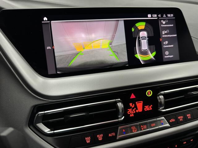 BMW 1-SERIE 118i 141 PK Executive Edition DIGI-DASH NAVI CAMERA PDC LMV