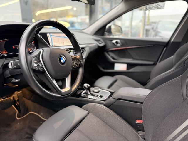 BMW 1-SERIE 118i | Camera | Navigatie