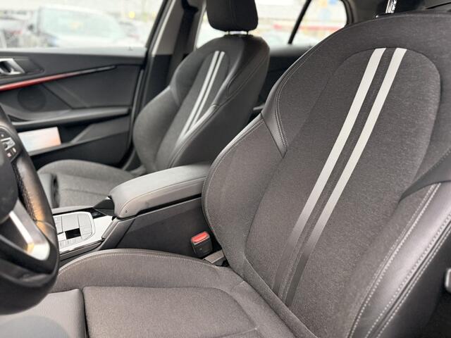 BMW 1-SERIE 118i | Camera | Navigatie