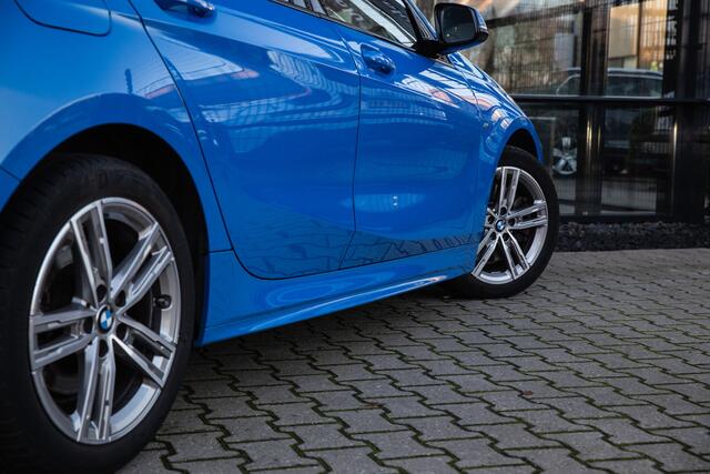 BMW 1-SERIE 120i M-sport , Apple Carplay/Android, Stoelverwarming, Navigatie,