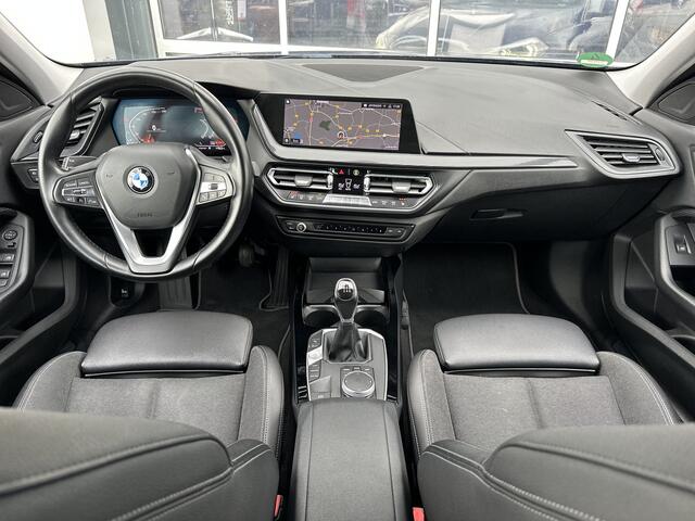 BMW 1-SERIE 118i Executive Edition 140pk | Virtual Cockpit | Dab | Lichtmetalen velgen 17" | LED koplampen | Navigatiesysteem full map + hard disk | Sportstoelen | Voorstoelen verwarmd | Rijdt fantastisch!