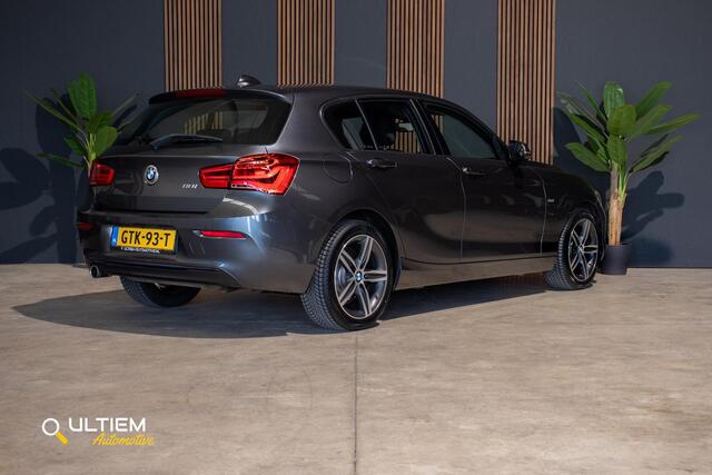BMW 1-SERIE 118i Sport Line 2016 | LED*NAVI*CRUISE