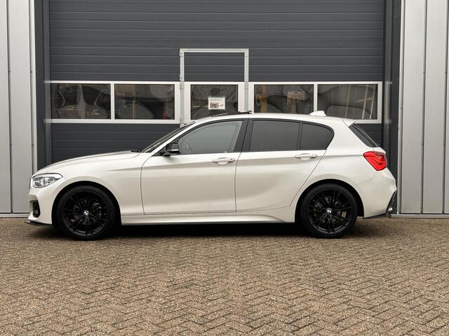 BMW 1-SERIE 118i High Executive | M pakket | Leder | Pano | Navi |