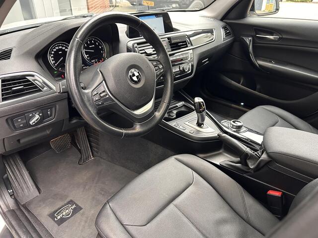 BMW 1-SERIE 118i High Executive | M pakket | Leder | Pano | Navi |