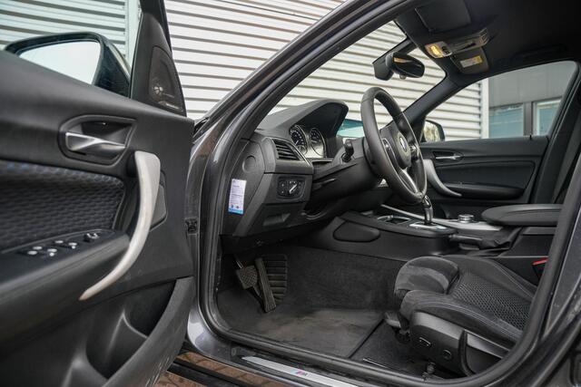BMW 1-SERIE 125i Edition M Sport Shadow High Executive