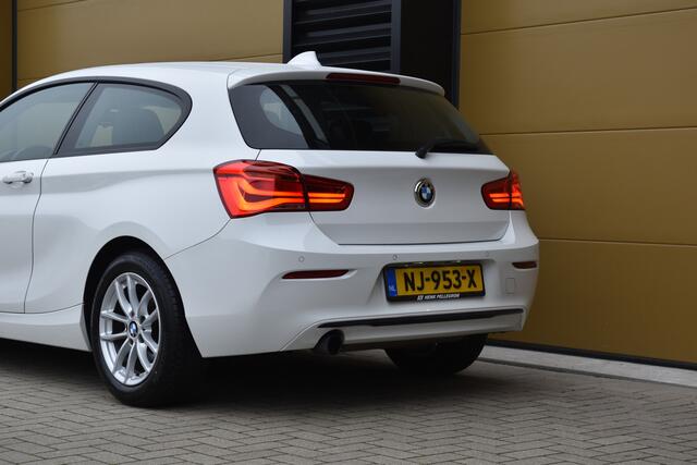 BMW 1-SERIE 118i Centennial High Executive * LED * Sportline * Harman Kardon * M-Stuurwiel *