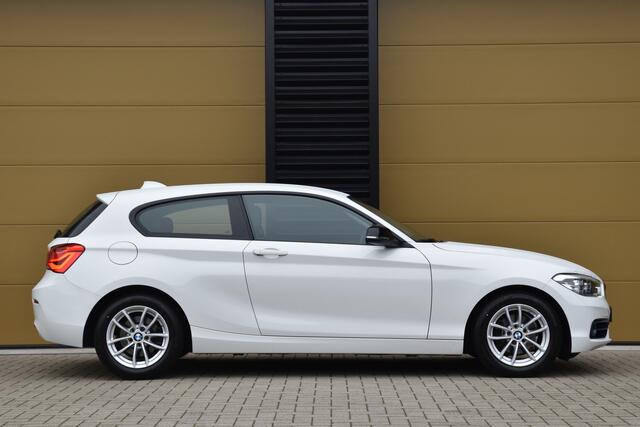 BMW 1-SERIE 118i Centennial High Executive * LED * Sportline * Harman Kardon * M-Stuurwiel *