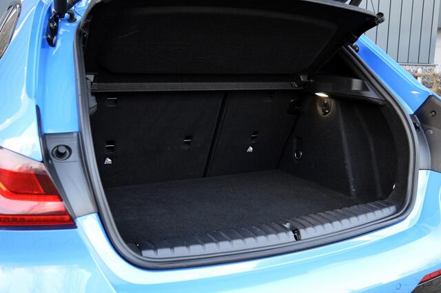 BMW 1-SERIE 118i M-Sport Rijklaarprijs-Garantie Navigatie Led Apple carplay Camera Electr Klep Trekhaak